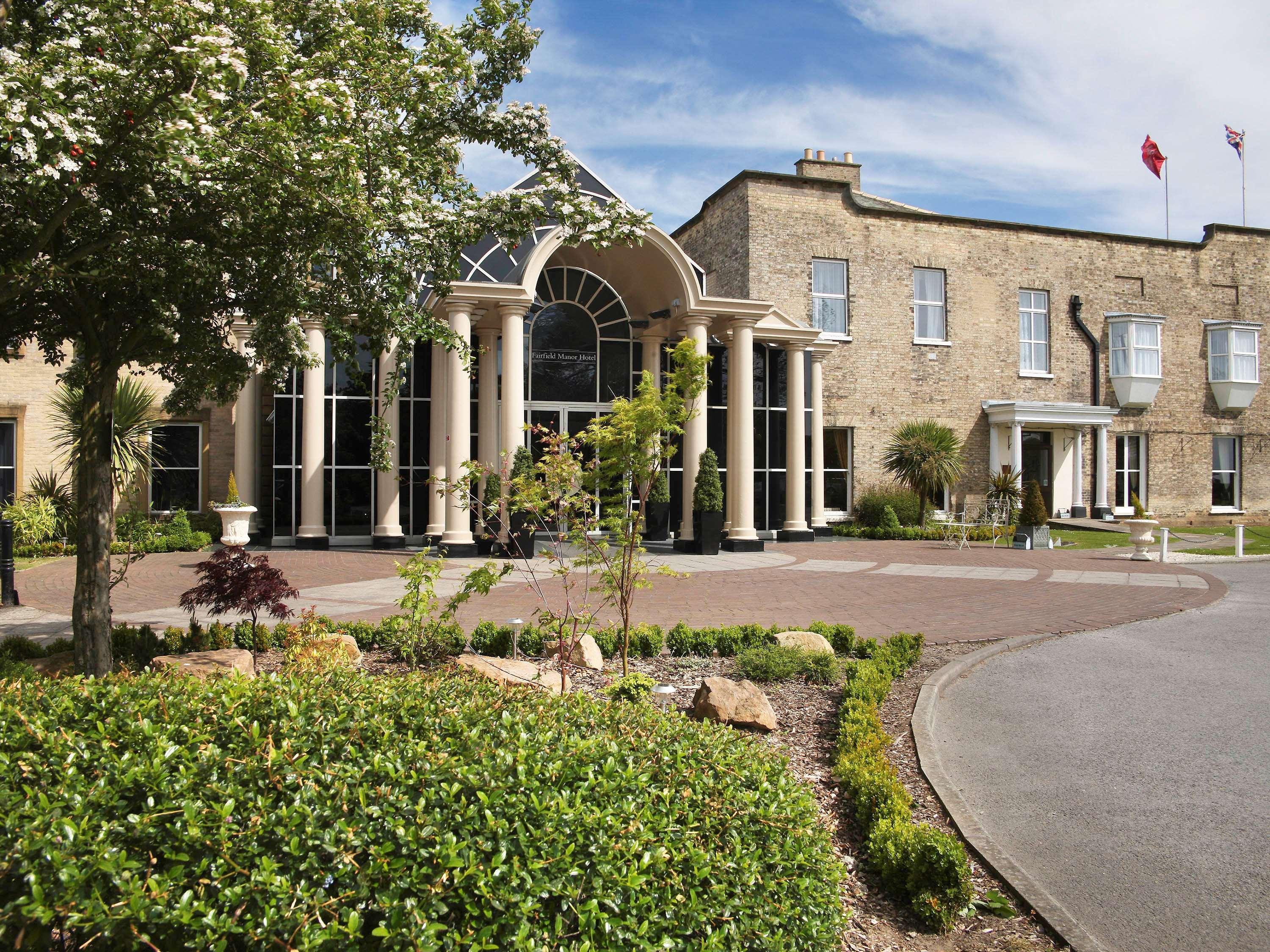 Mercure York Fairfield Manor Hotel Exteriör bild