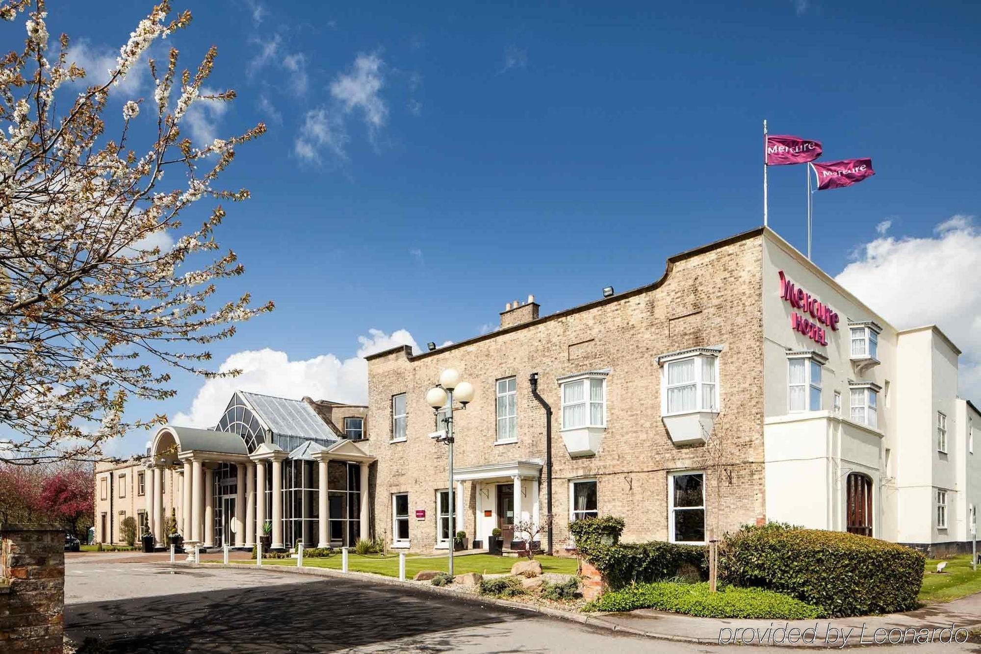 Mercure York Fairfield Manor Hotel Exteriör bild